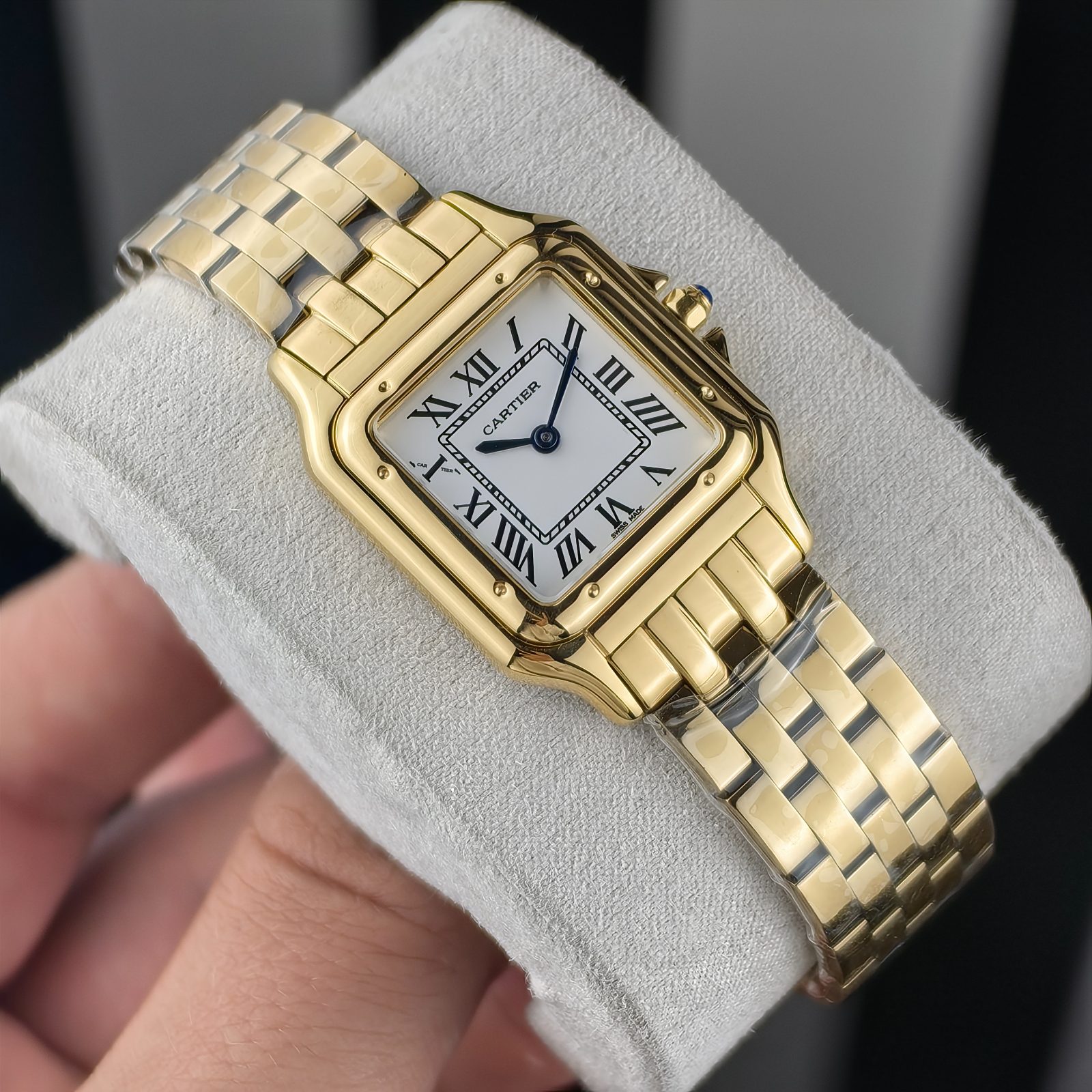Cartier Panthere Gold Medium