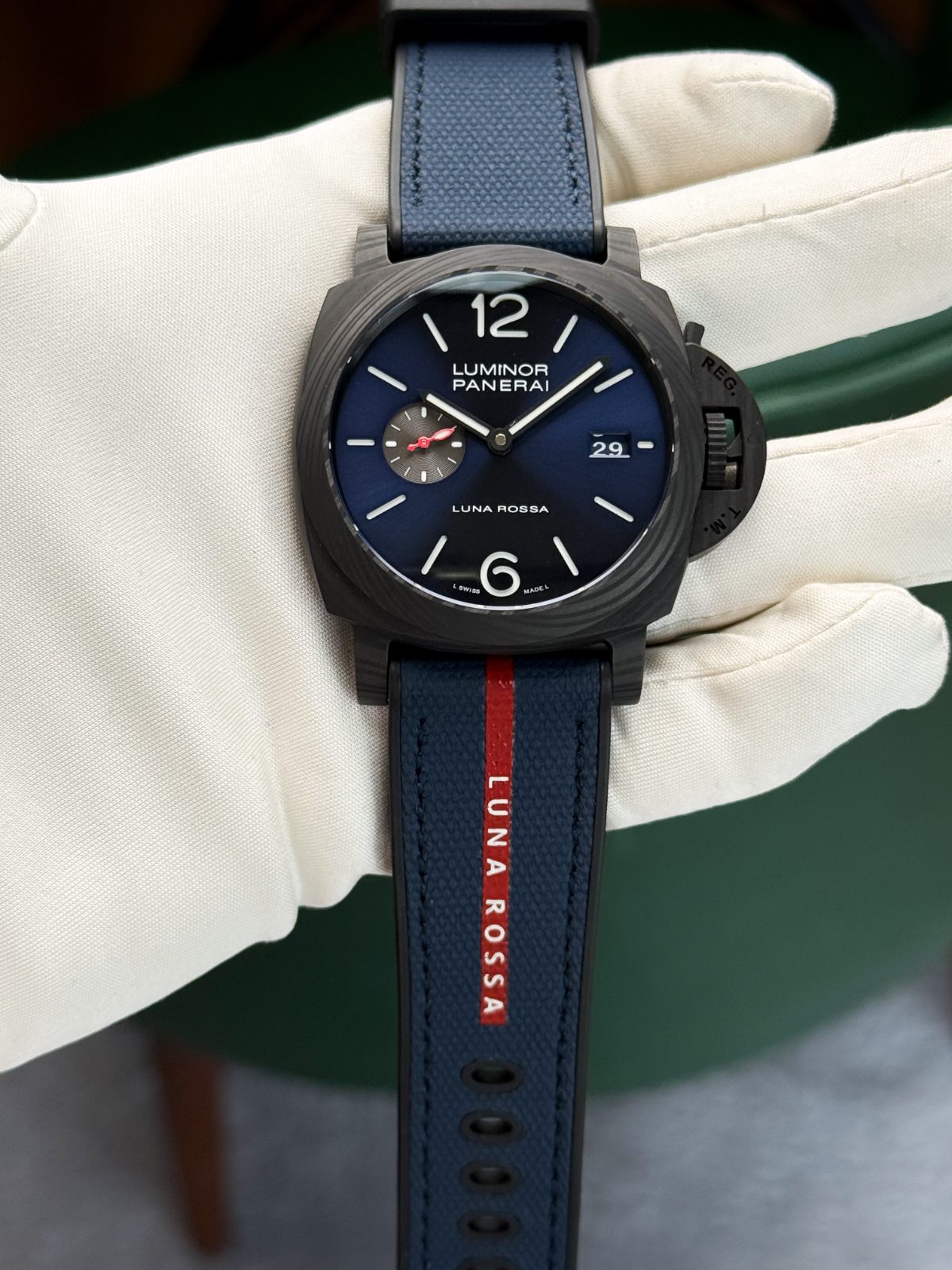 Luminor Panerai Luna Rossa